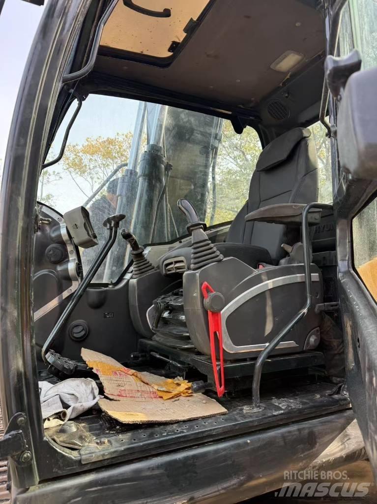 Hyundai R150LC-9S حفارات وسط 7 طن - 12 طن