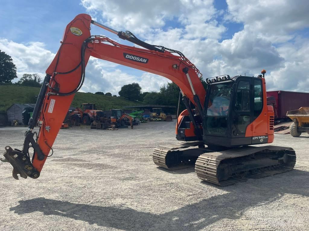 Doosan dx140 lcr-5 حفارات زحافة
