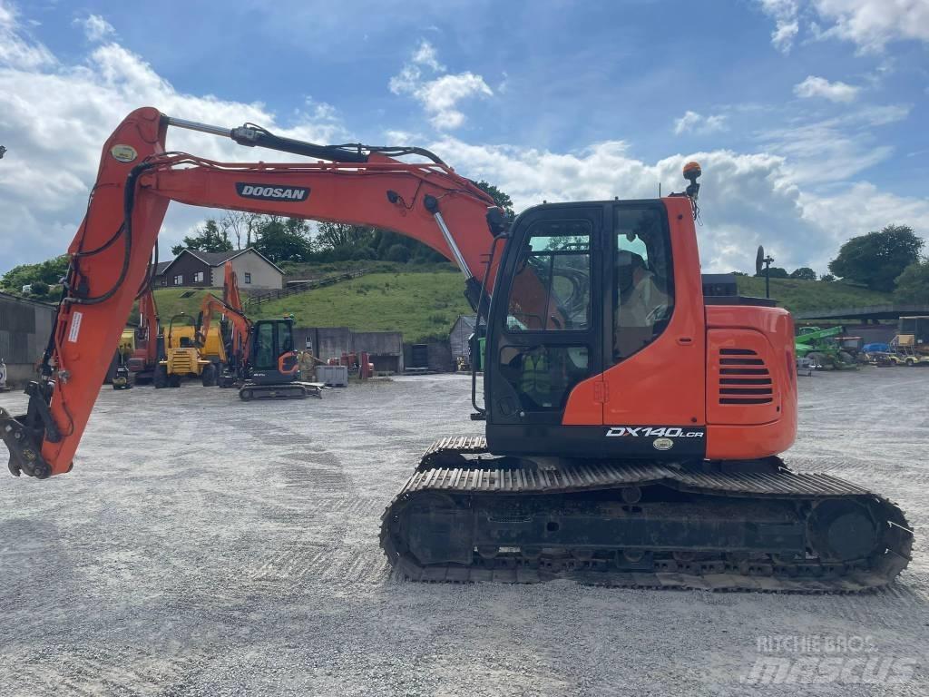 Doosan dx140 lcr-5 حفارات زحافة