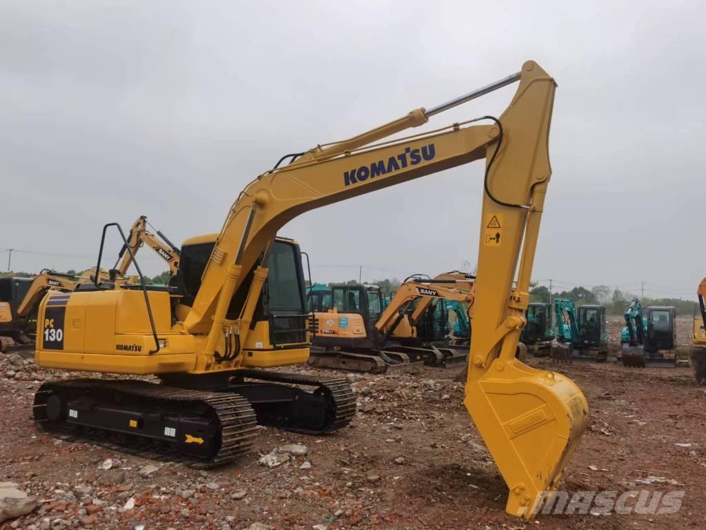 Komatsu PC 130-7 حفارات زحافة