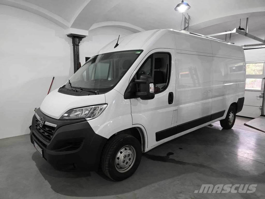 Opel Movano شاحنة مقفلة