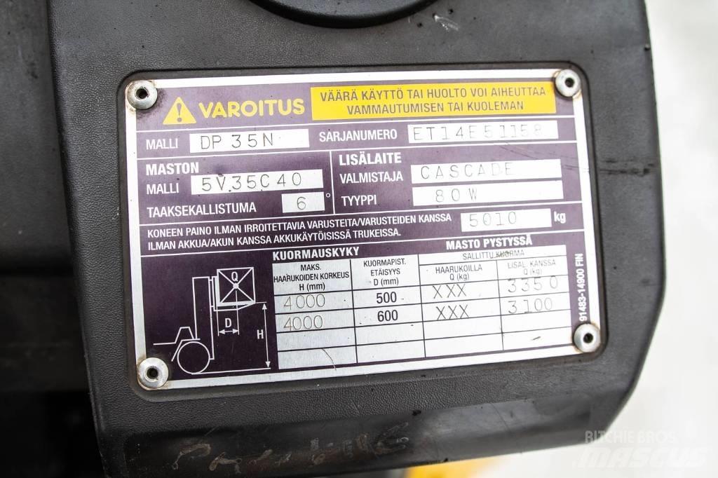 CAT DP 35 N شاحنات الديزل