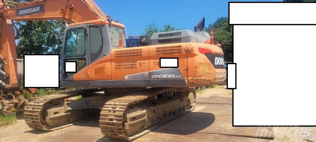 Doosan DX 300 LC-5 حفارات زحافة