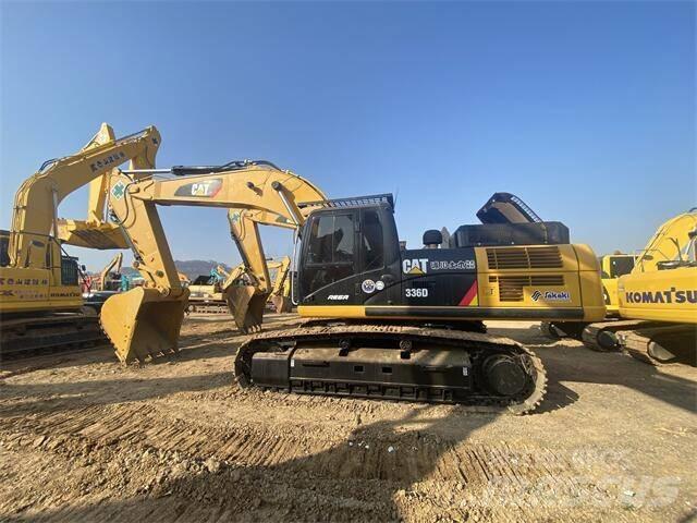 CAT 336D حفارات زحافة