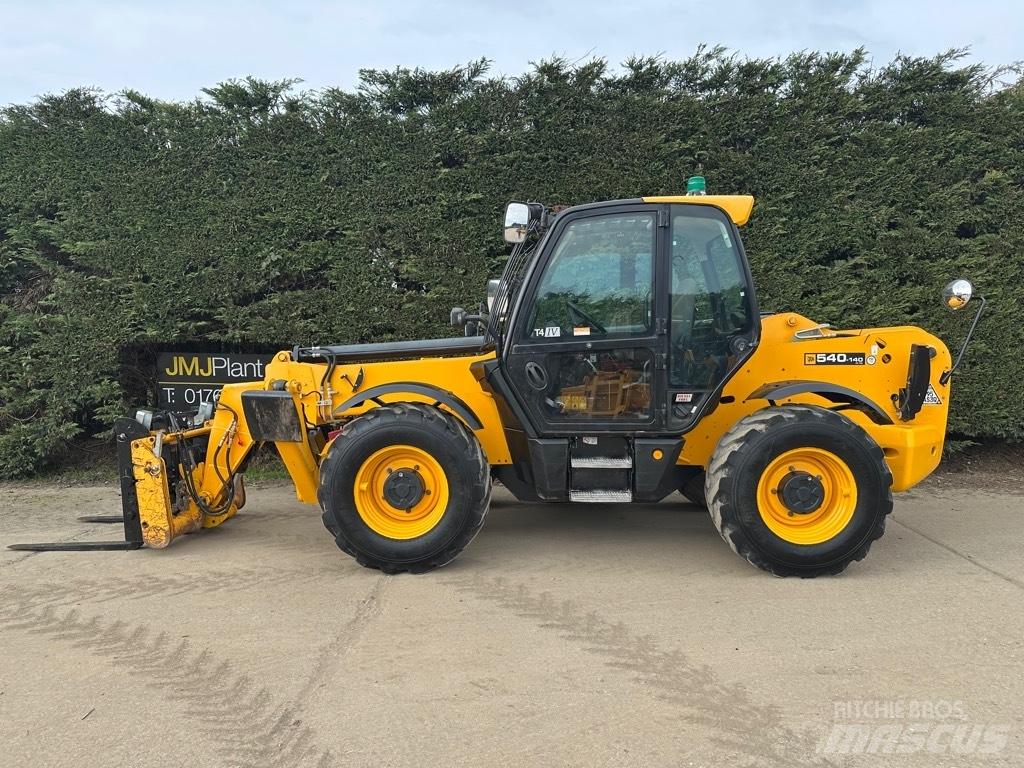 JCB 540-140 مناولات متداخلة