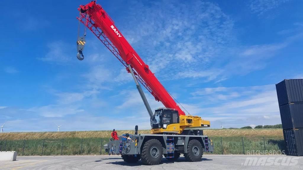 Sany SRE600 رافعات الطرق الوعرة