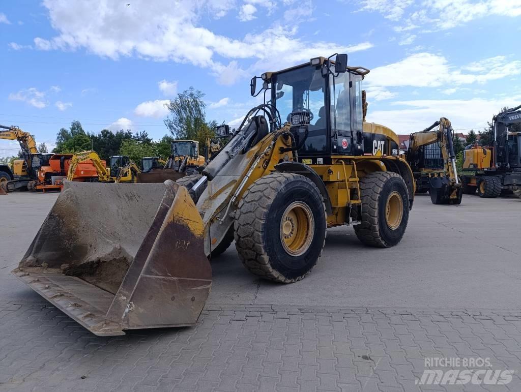 CAT 930 G لوادر بعجل
