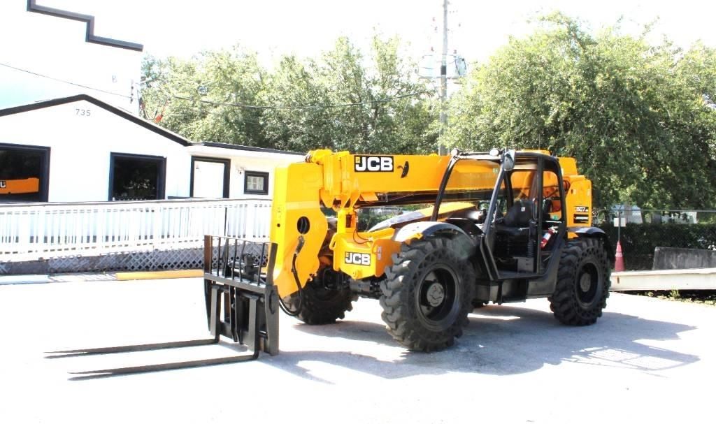 JCB 507-42 مناولات متداخلة