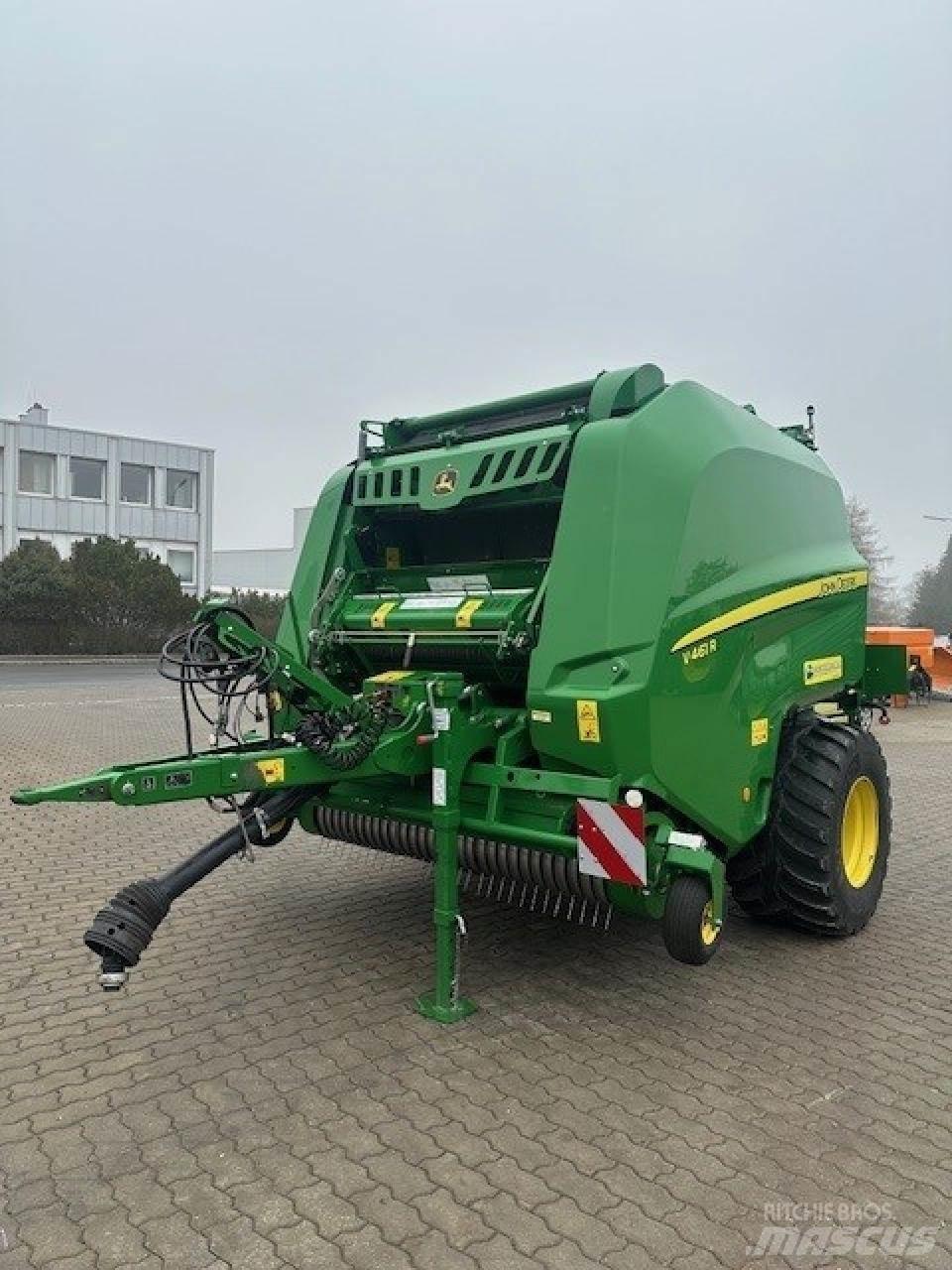 John Deere V461R محزمات مستديرة