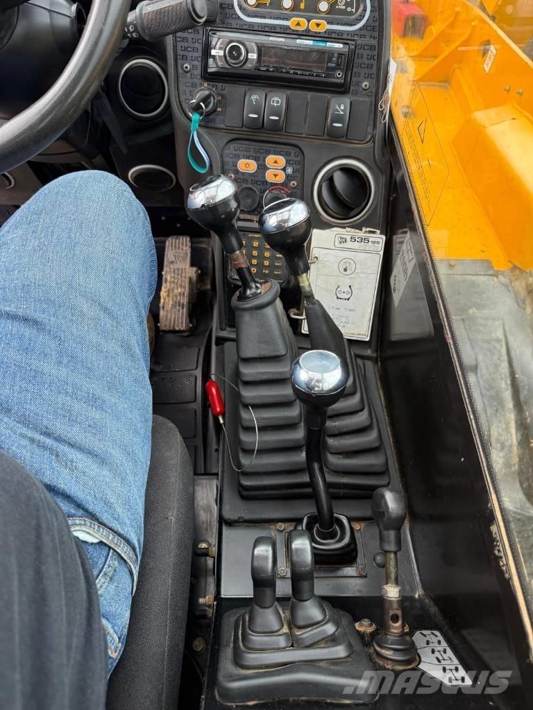 JCB 535-125 معدات مناولة لأغراض الزراعة
