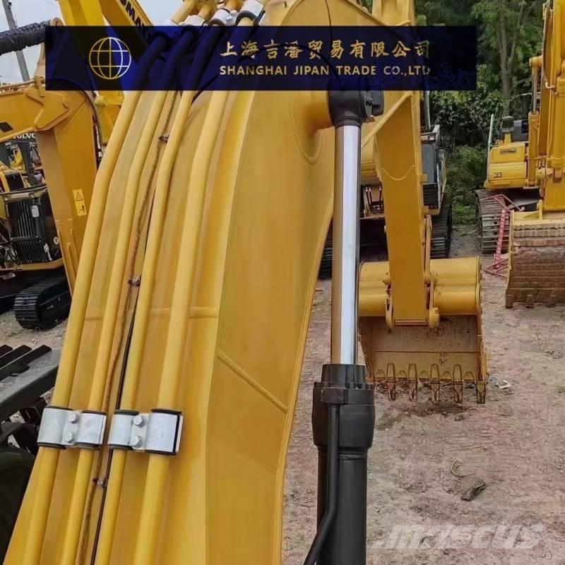 CAT 340 D حفارات زحافة