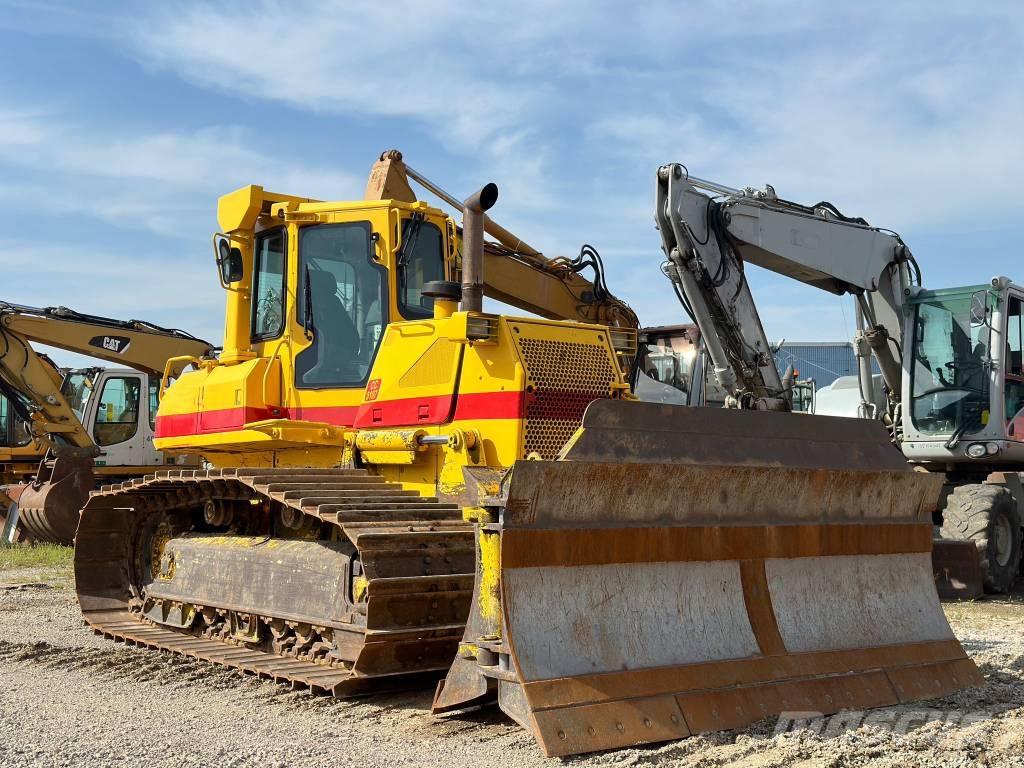 Komatsu D61PX-15EO بلدوزرات مجنزرة