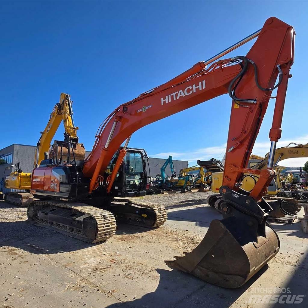 Hitachi ZX210LCN-7 أخرى