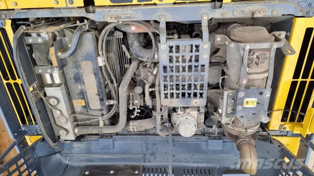 Komatsu PC 210 LC-10 حفارات زحافة