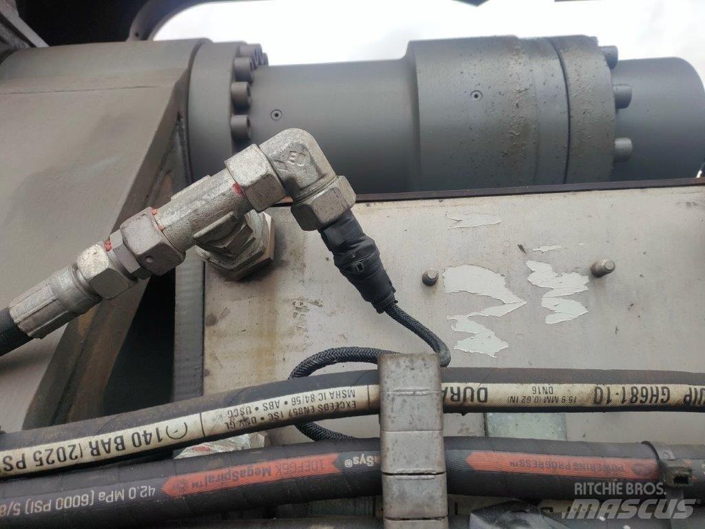 Liebherr LV36 دقاقات خوازيق هزازة