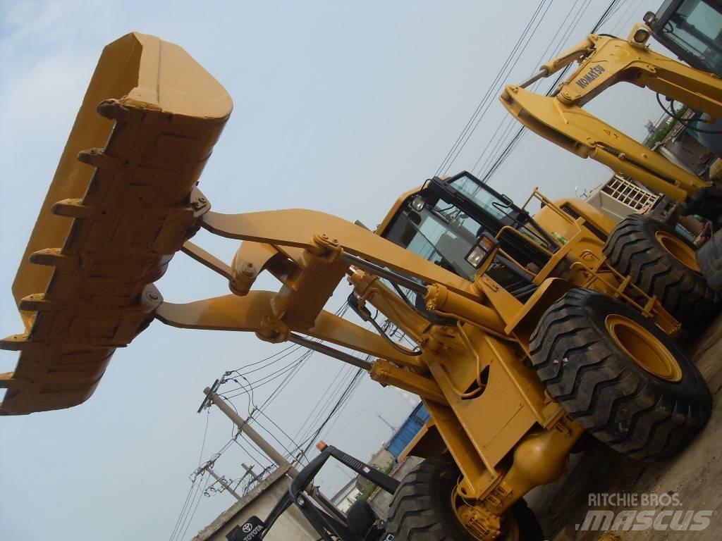 CAT 966 G لوادر بعجل