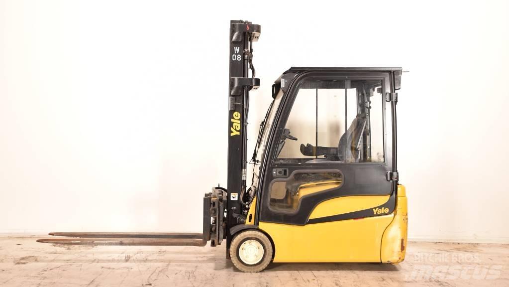 Yale ERP 20 VTLWB شاحنات ذات رافعات شوكية تعمل بالكهرباء