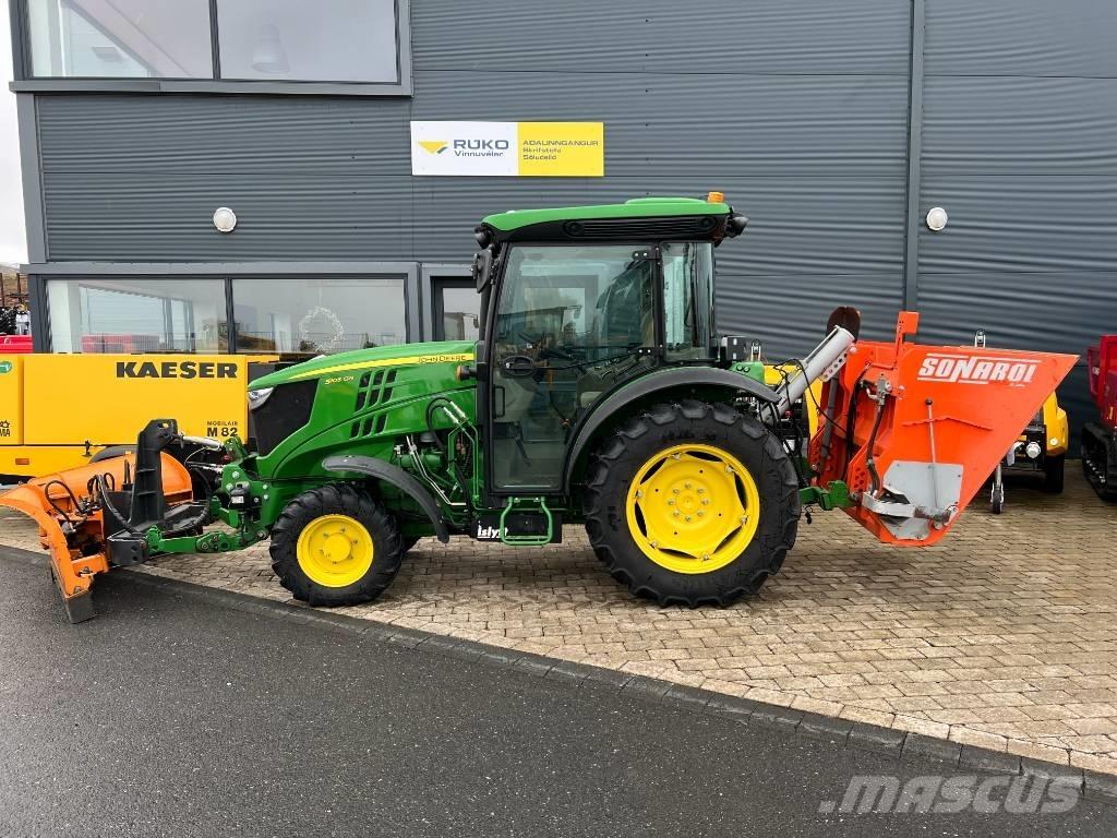 John Deere 5105 GN الجرارات