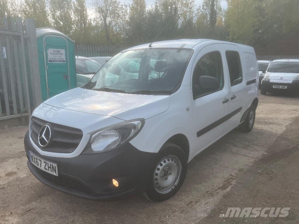 Mercedes-Benz Citan شاحنة مقفلة