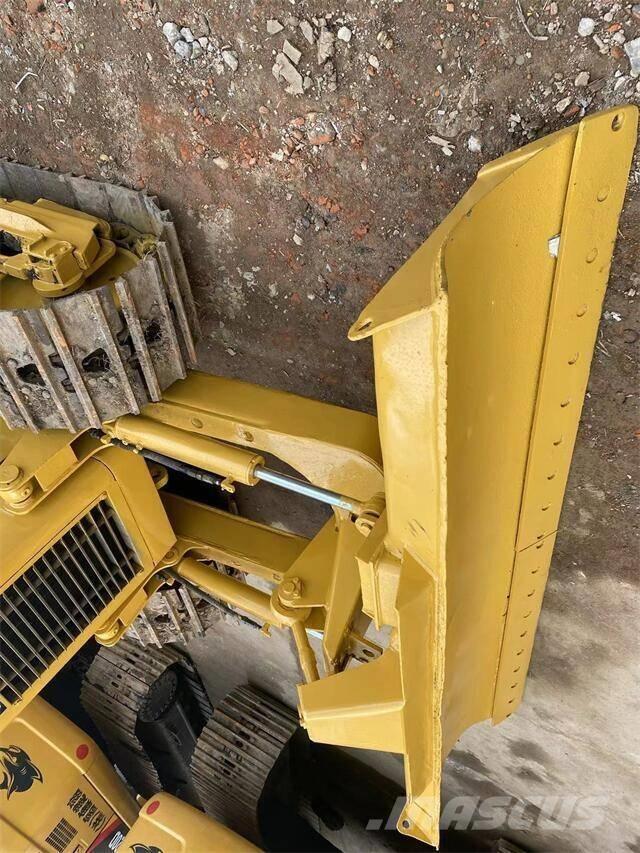 CAT D5G بلدوزرات مجنزرة