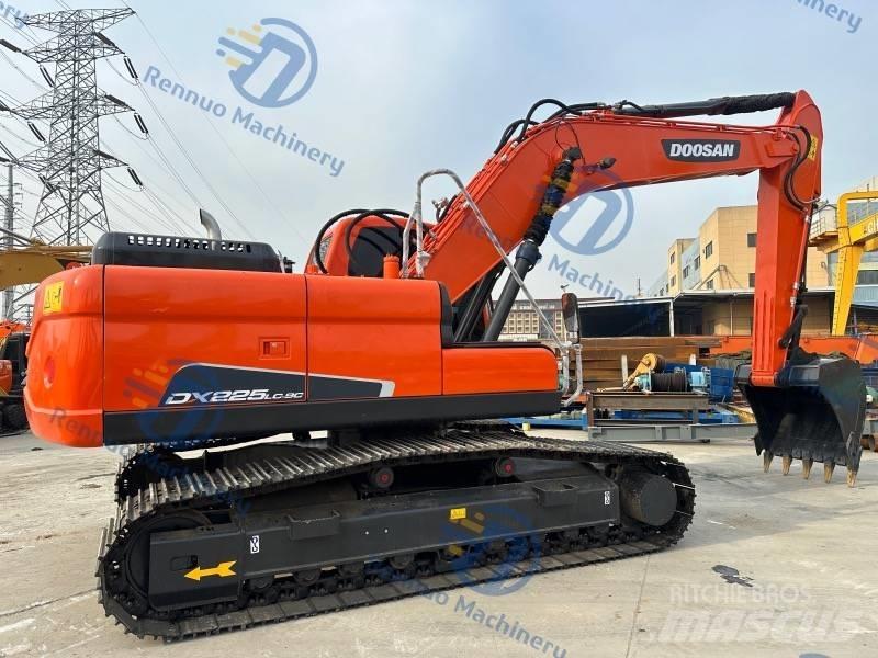 Doosan DX 225 LC-9C حفارات زحافة