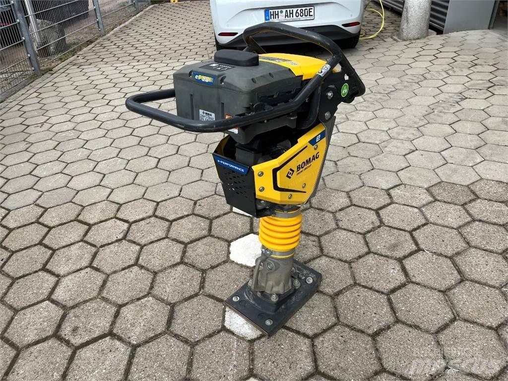 Bomag BT60E دكاكات أفقية