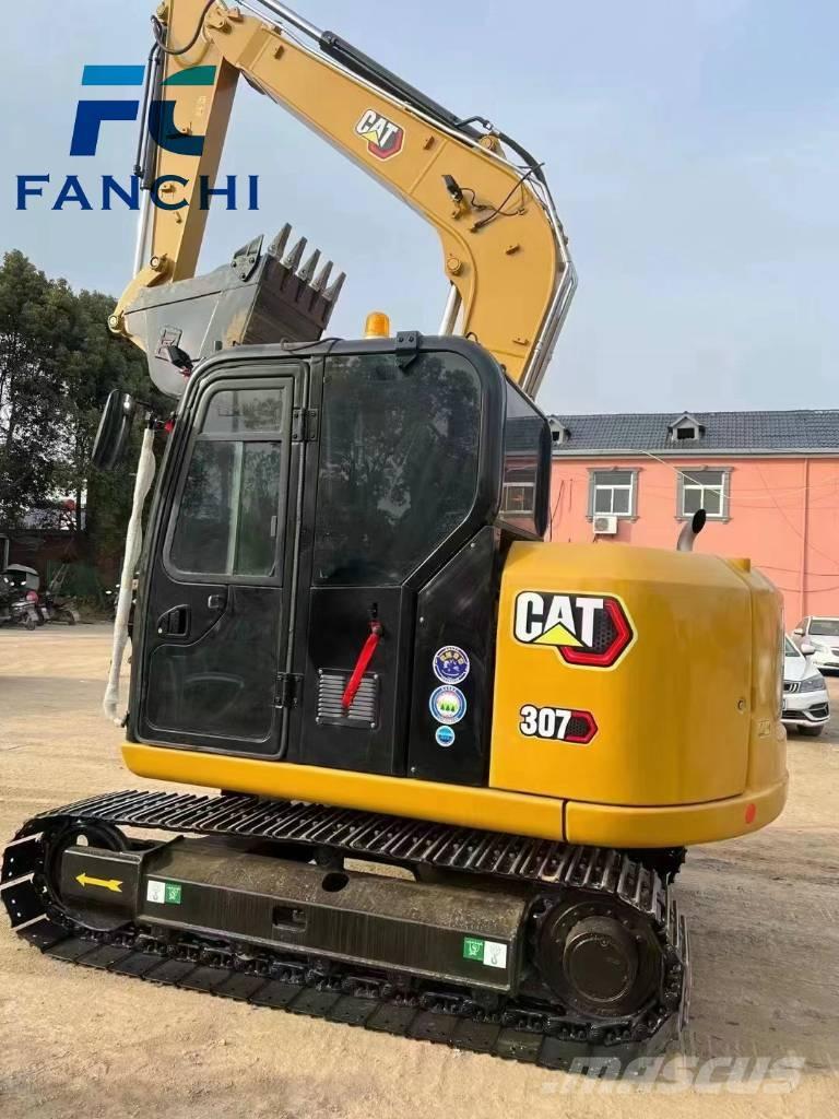 CAT 307 حفارات زحافة