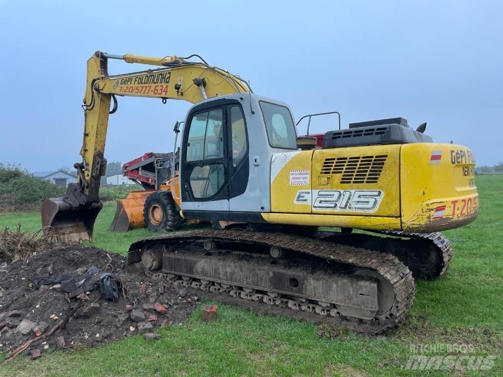 New Holland E 215 حفارات زحافة