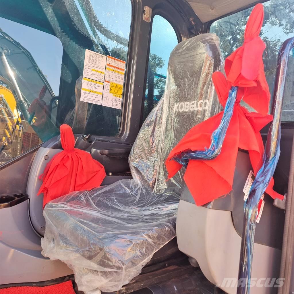Kobelco SK200-8 حفارات زحافة