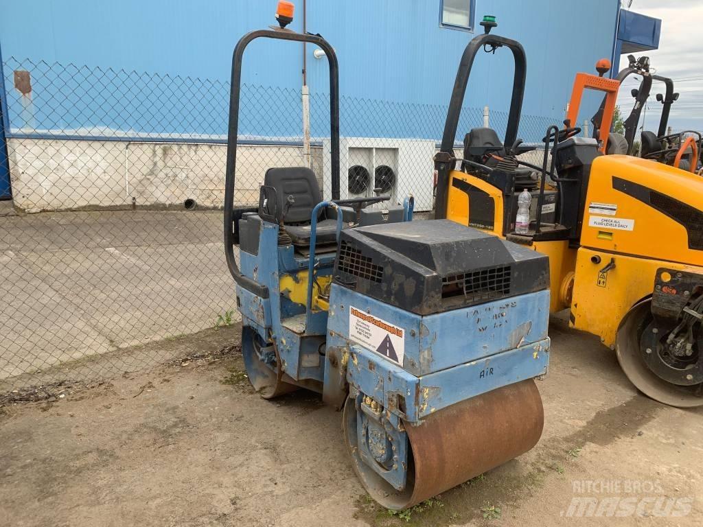 Bomag BW 80 AD مداحل ثنائية الاسطوانة