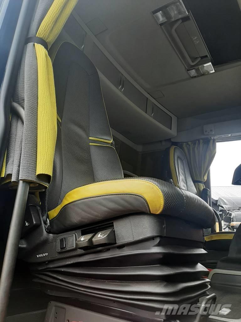 Volvo FH 16 شاحنات أشجار