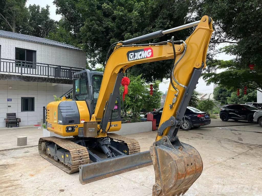 XCMG XE 55 DA حفارات زحافة