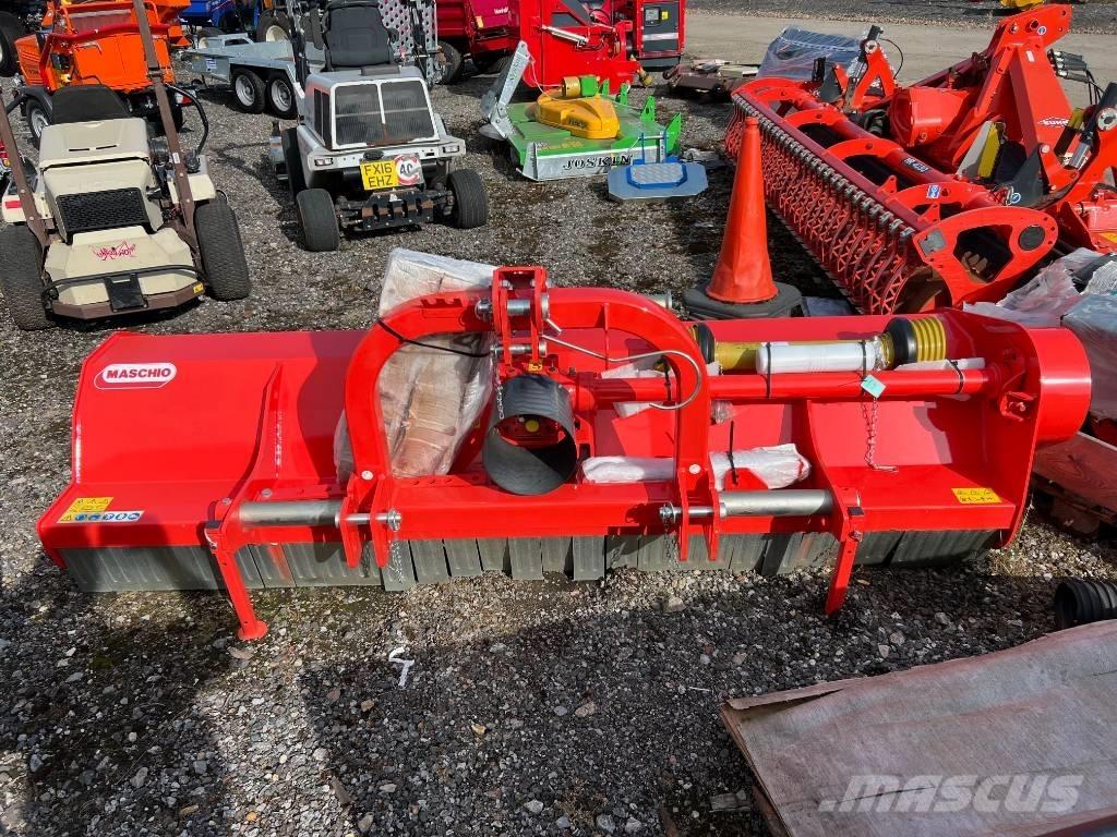 Maschio Tigre جزازات وأغطية المراعي