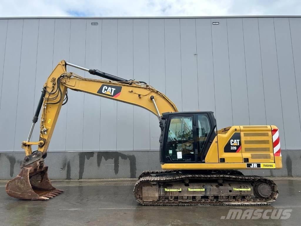 CAT 320 حفارات زحافة