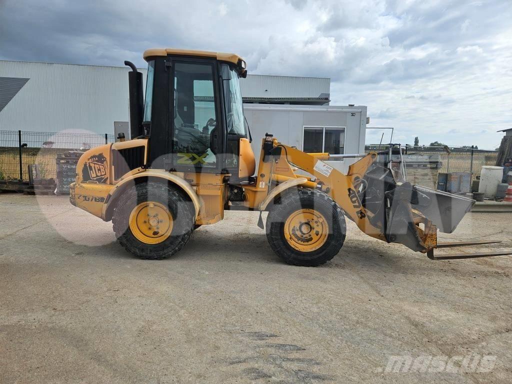 JCB 407 B لوادر بعجل