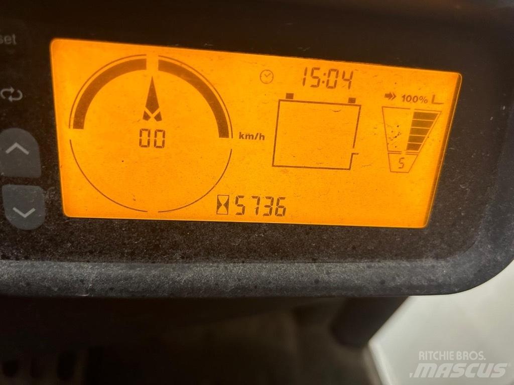 Jungheinrich EFG 215 شاحنات ذات رافعات شوكية تعمل بالكهرباء