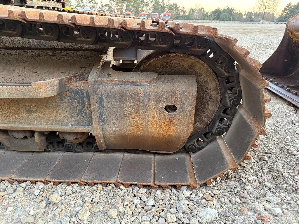 Komatsu PC 360 LC-11 حفارات زحافة
