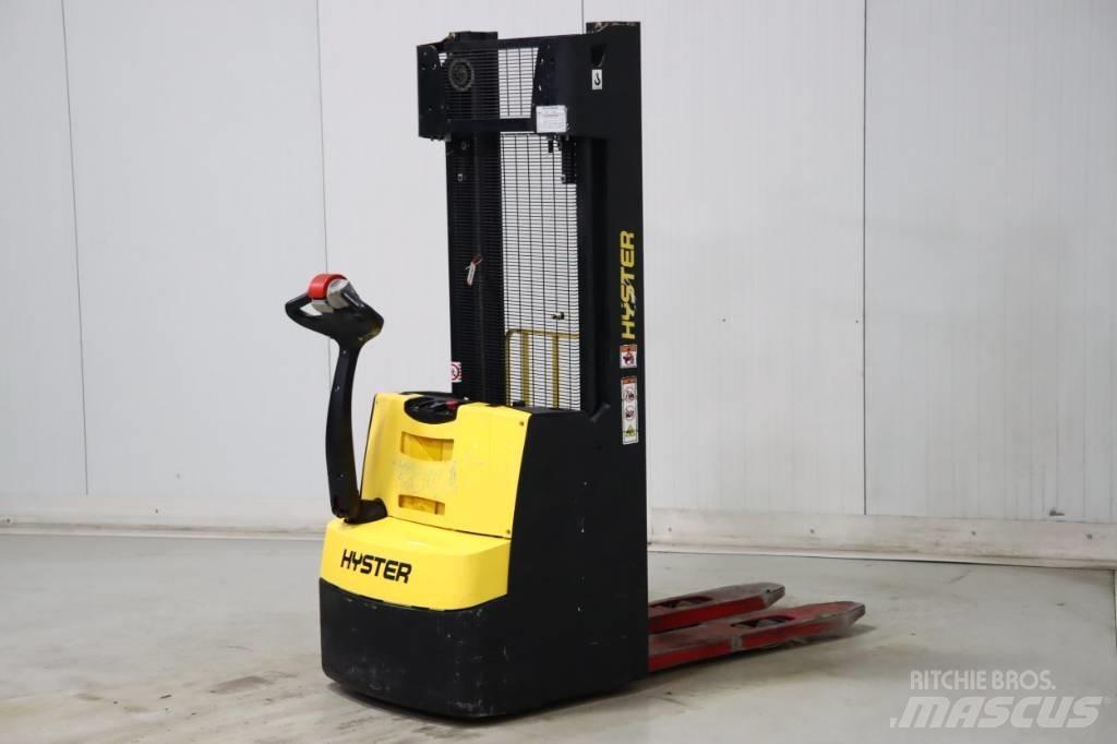 Hyster S 1.2 معدات التكديس الجوالة