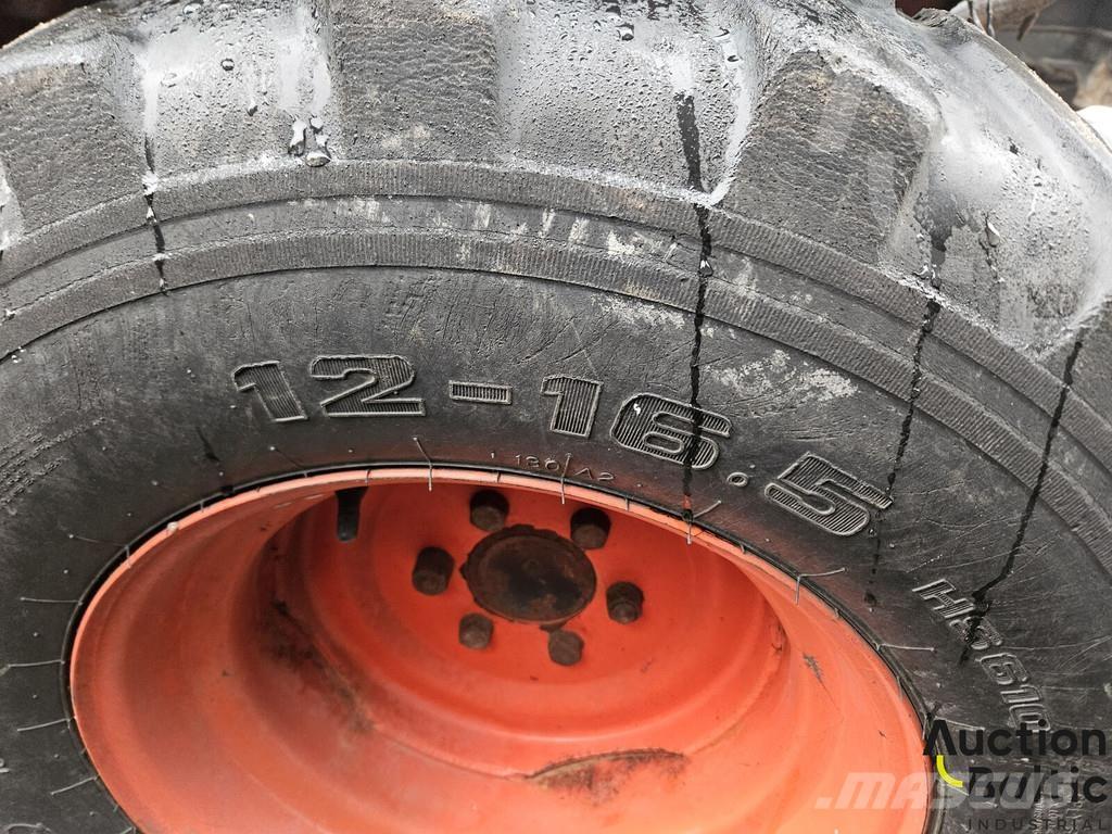 Kioti CK 2810 الجرارات