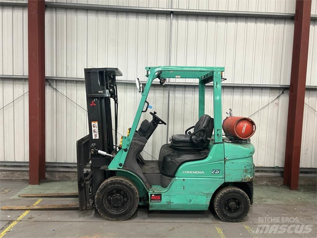 Mitsubishi FG25NT شاحنات LPG