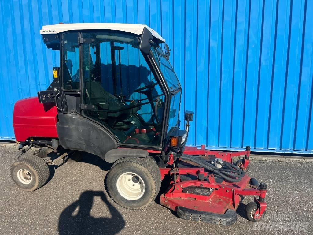 Toro Groundmaster ركوب الحشائش