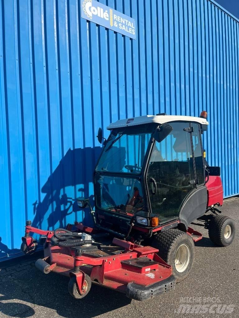 Toro Groundmaster ركوب الحشائش