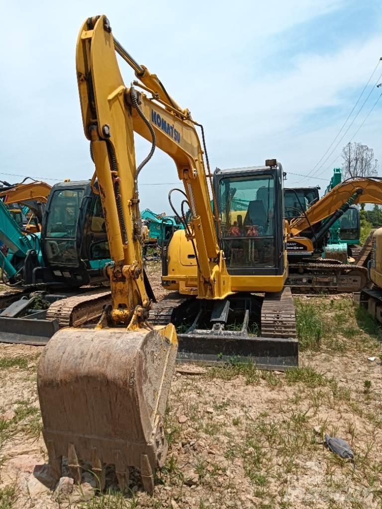 Komatsu PC 56 حفارات زحافة