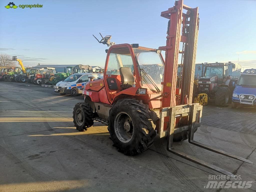 Manitou M 26.4 شاحنات الطرق الوعرة