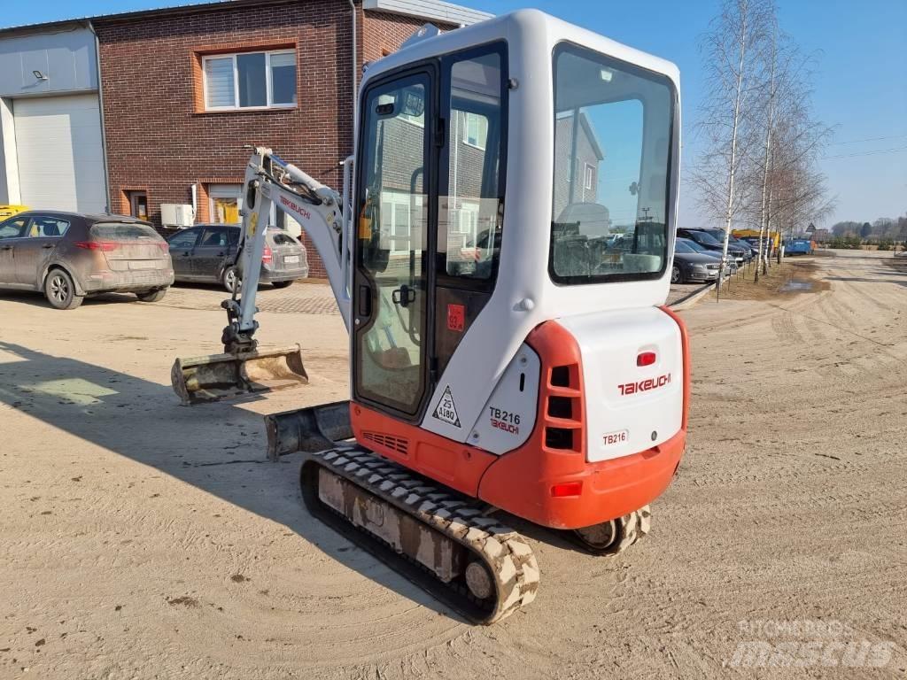 Takeuchi TB 216 حفارات صغيرة أقل من 7 طن (حفارات صغيرة)