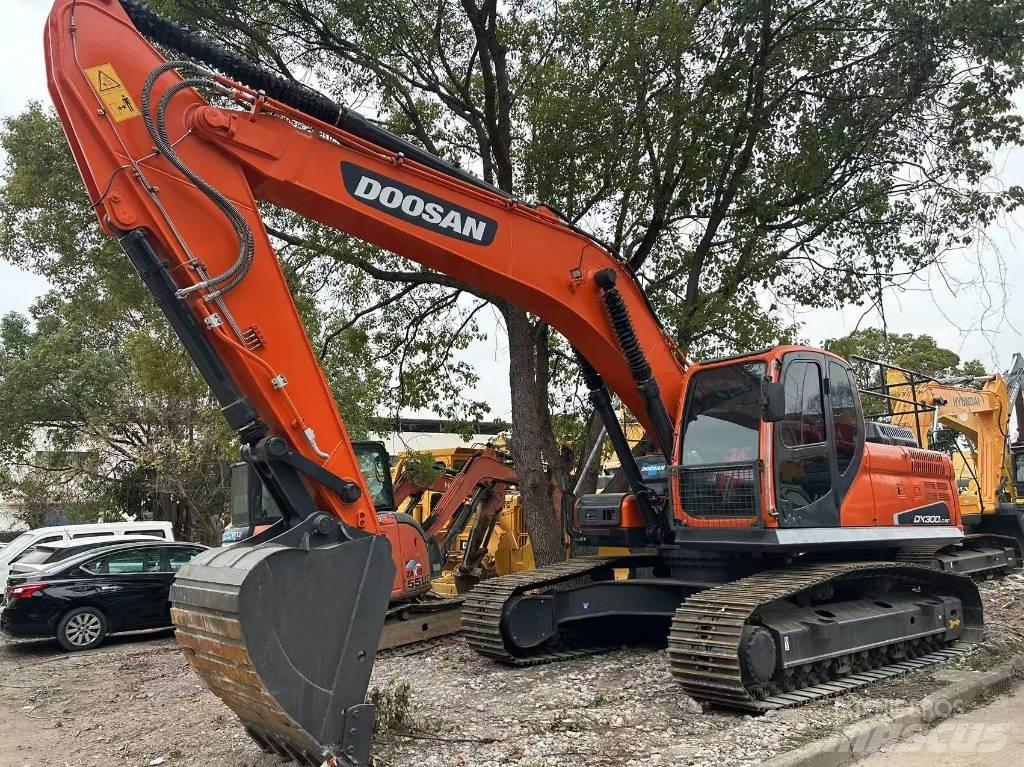 Doosan DX 300 LC حفارات زحافة