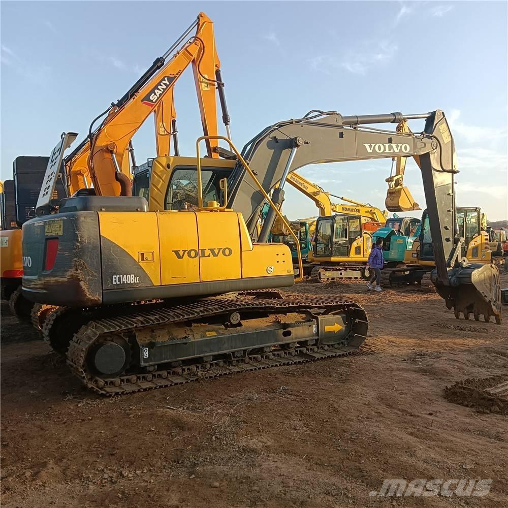 Volvo EC140B حفارات زحافة
