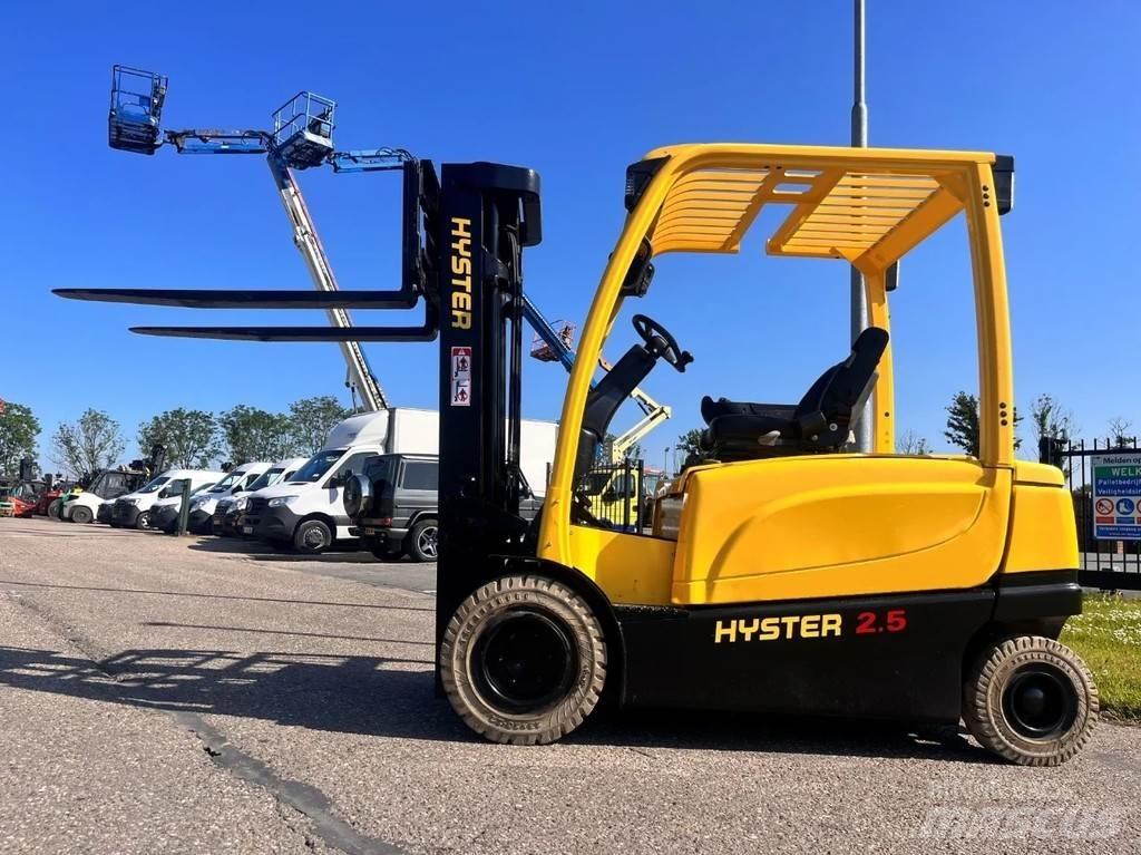 Hyster J2.5XN شاحنات ذات رافعات شوكية تعمل بالكهرباء