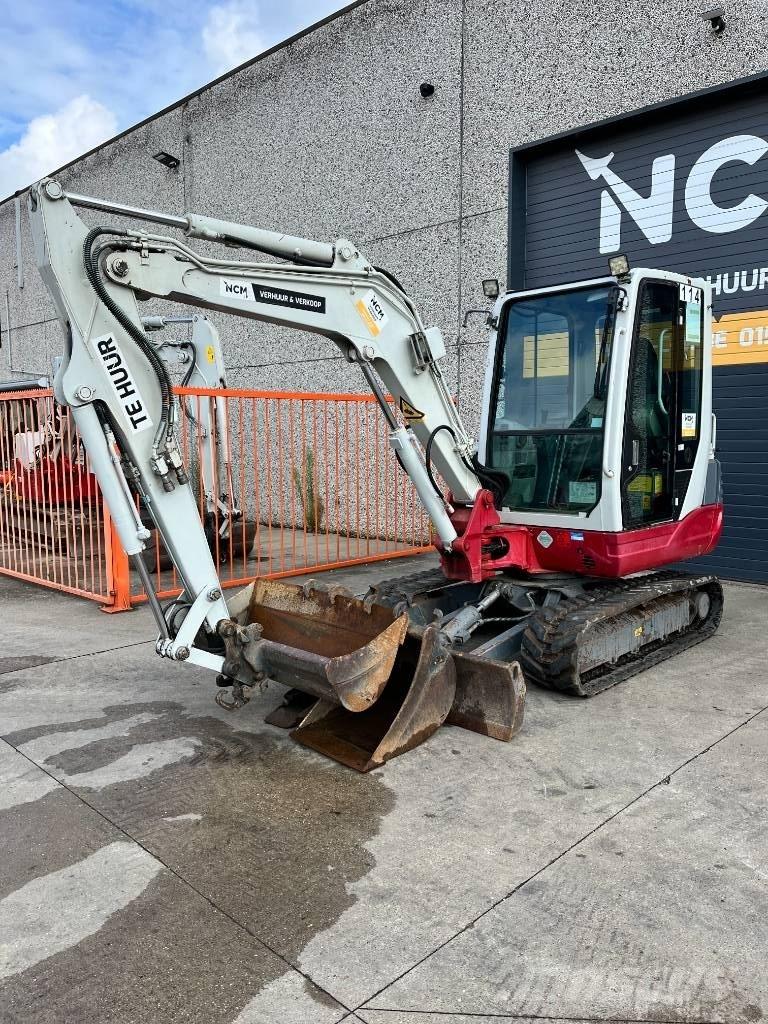 Takeuchi TB 235 حفارات صغيرة أقل من 7 طن (حفارات صغيرة)