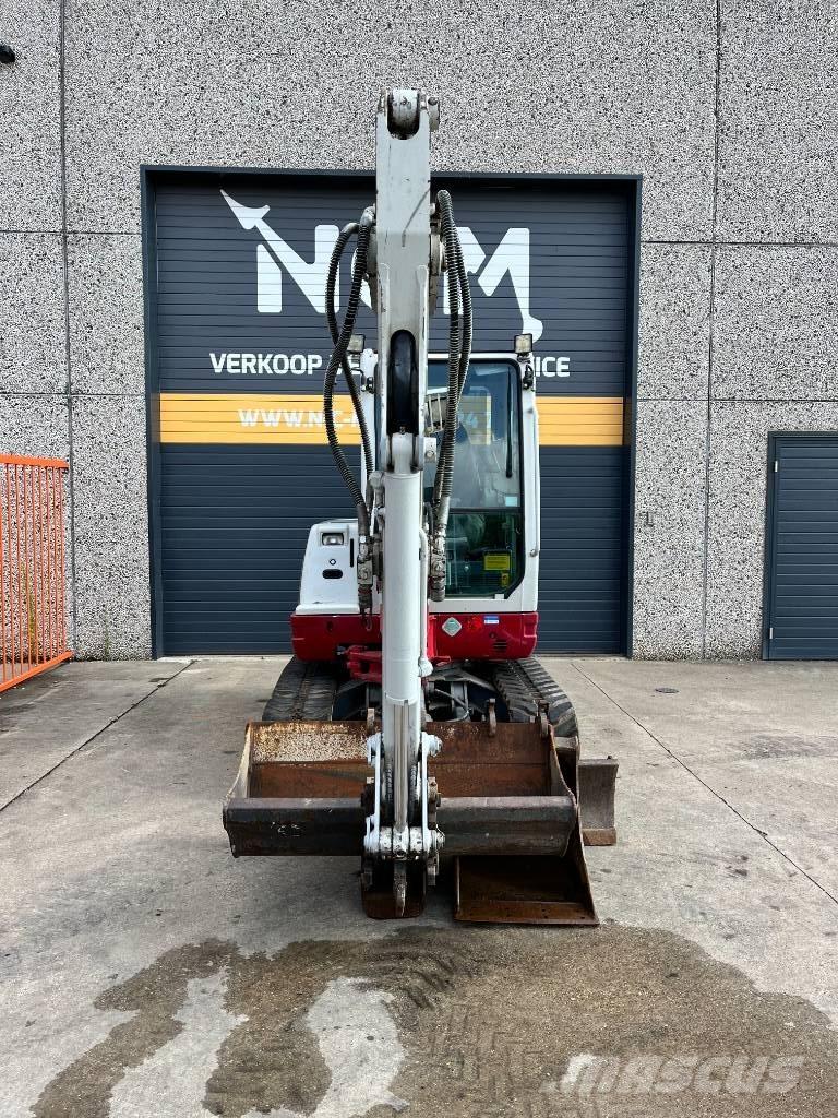 Takeuchi TB 235 حفارات صغيرة أقل من 7 طن (حفارات صغيرة)